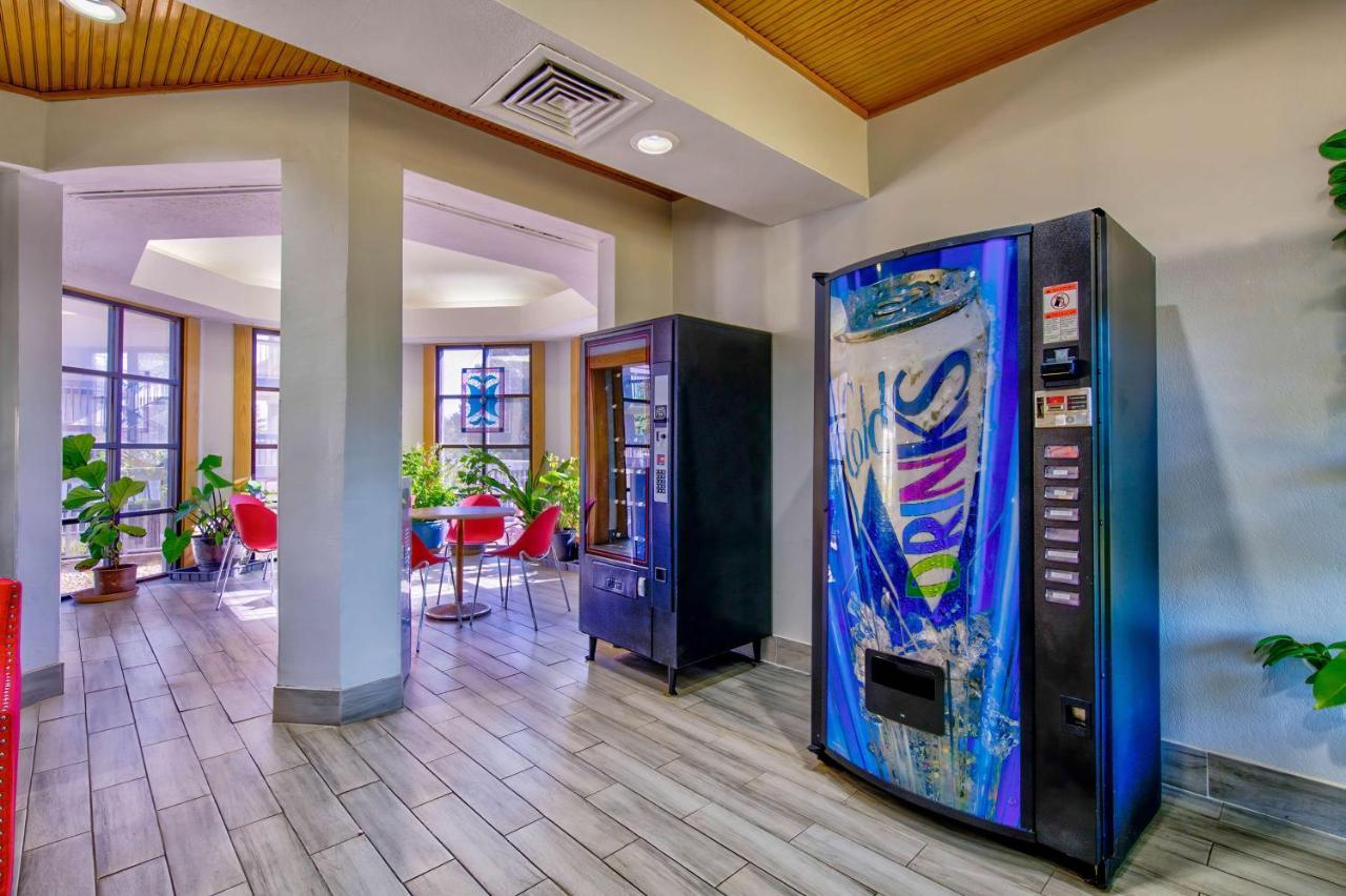 Motel 6 Birmingham, Al - Medical Center - Inverness Hwy 280 Екстер'єр фото