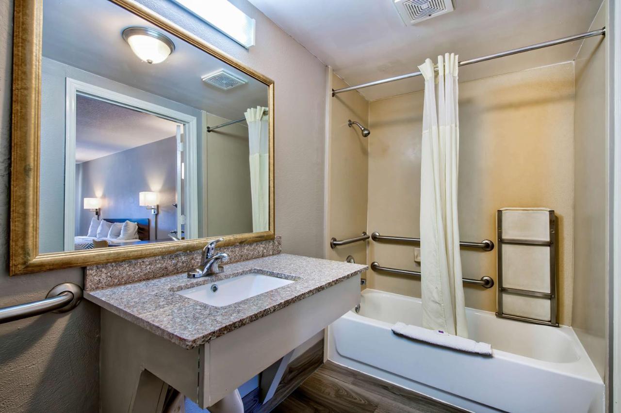 Motel 6 Birmingham, Al - Medical Center - Inverness Hwy 280 Екстер'єр фото